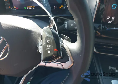 2024 Volkswagen Atlas Cross Sport 2.0T Se z USA, uszkodzony, nr VIN 1V2DE2CA4RC247437